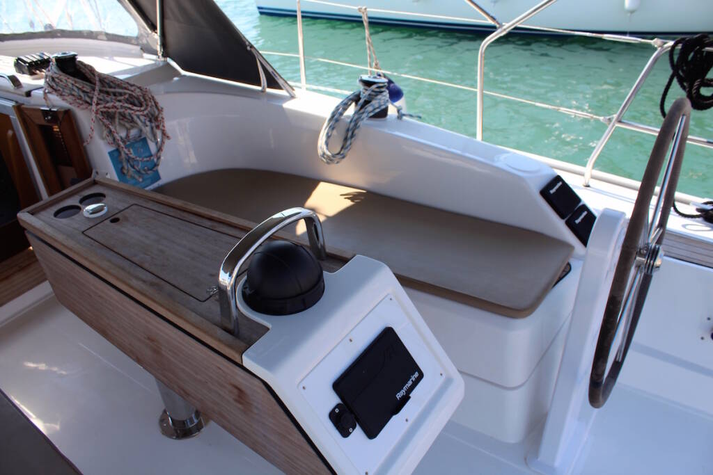 Bavaria 34 Cruiser Why Not 15