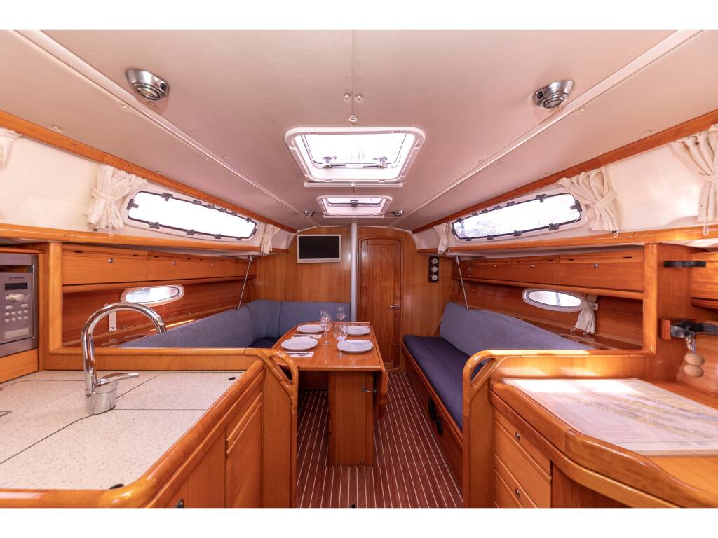 Bavaria 34 Cruiser Nina Nina - new sails 2022.