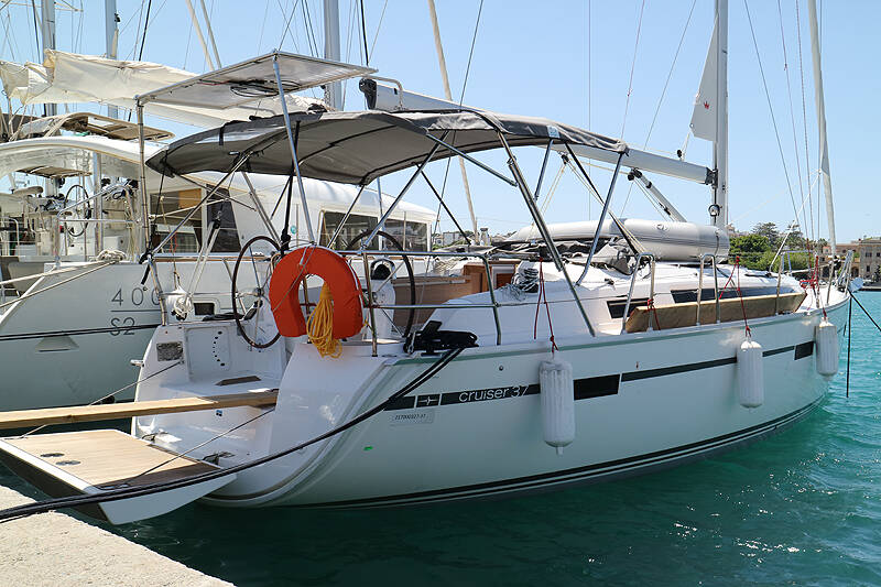 Bavaria 37 Cruiser Nenemia