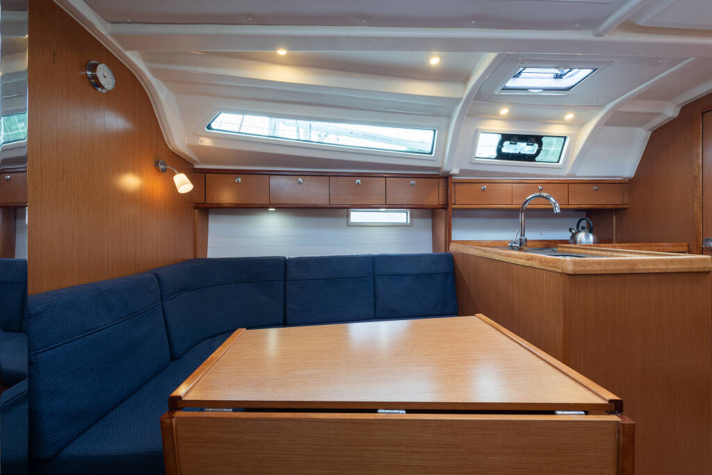 Bavaria 37 Jack Of London
