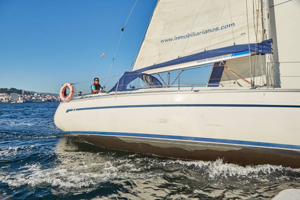 Bavaria 38 Pillabans