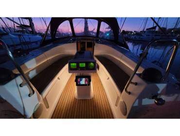 Bavaria 40 Black Pearl