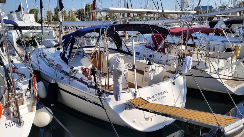 Bavaria 40 Black Pearl
