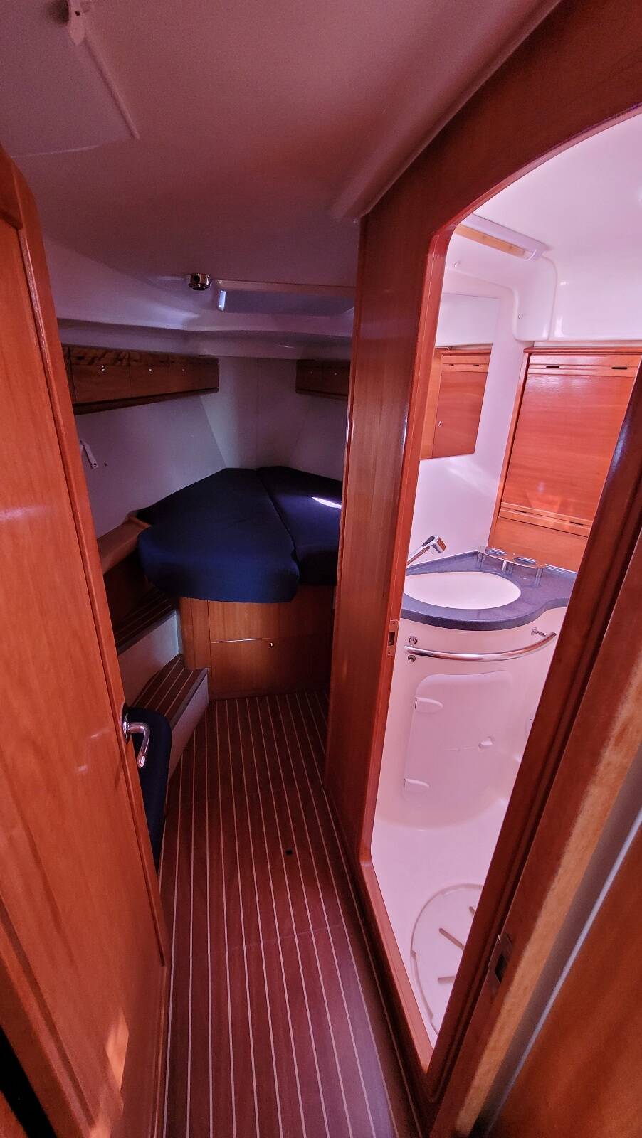 Bavaria 40 Black Pearl