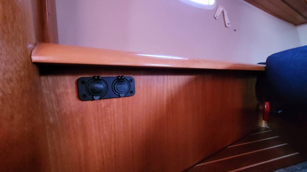 Bavaria 40 Black Pearl