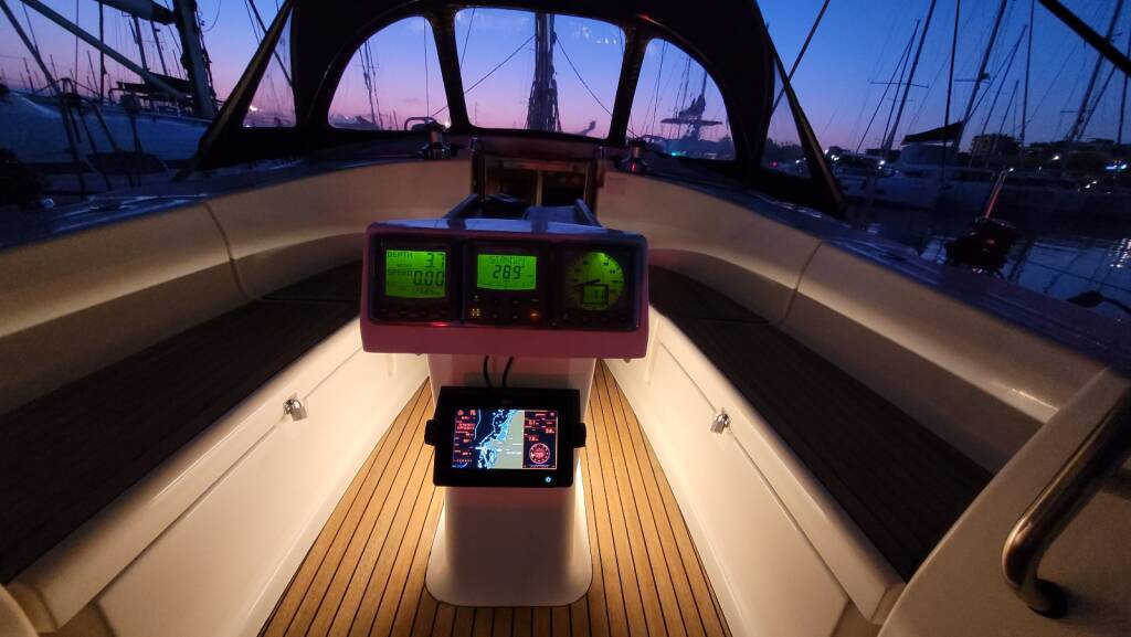 Bavaria 40 Black Pearl