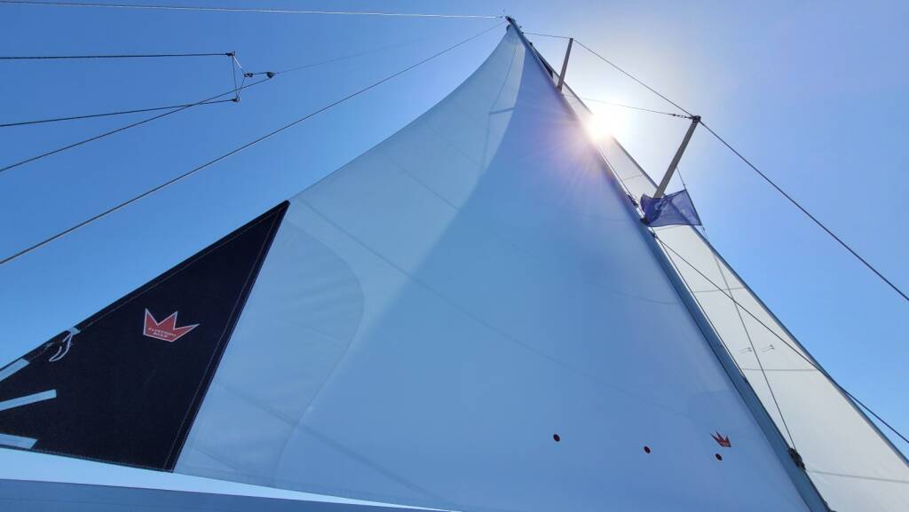 Bavaria 40 Black Pearl
