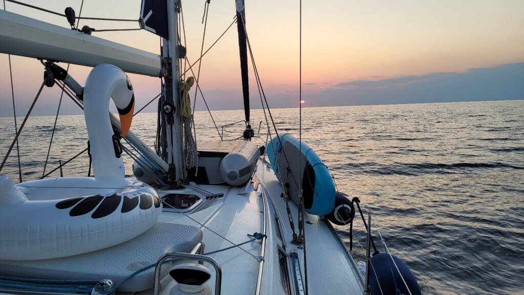 Bavaria 40 Black Pearl