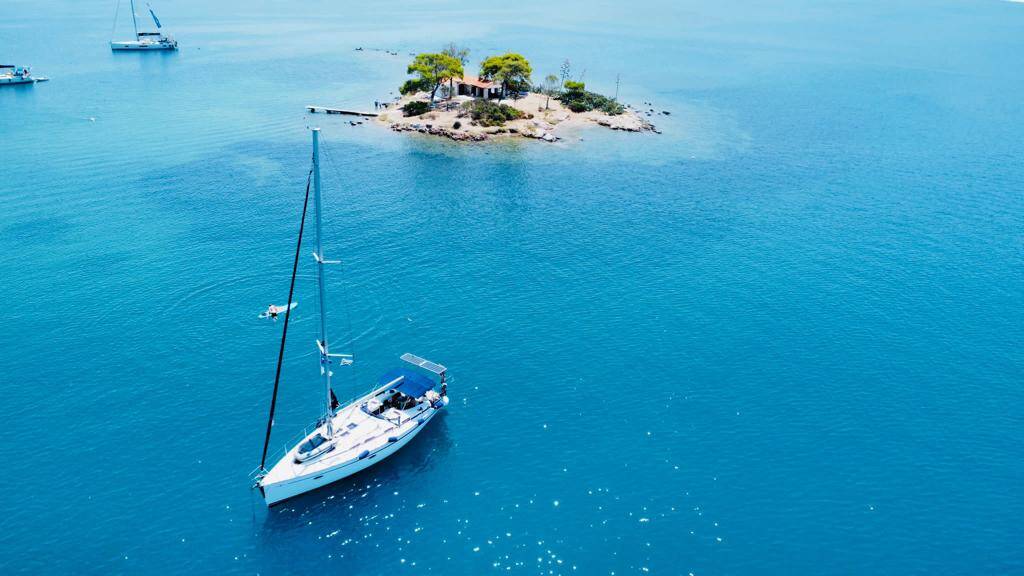 Bavaria 40 Black Pearl