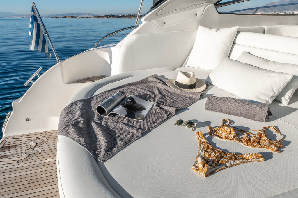 Bavaria 40 AEGEAN BLUE