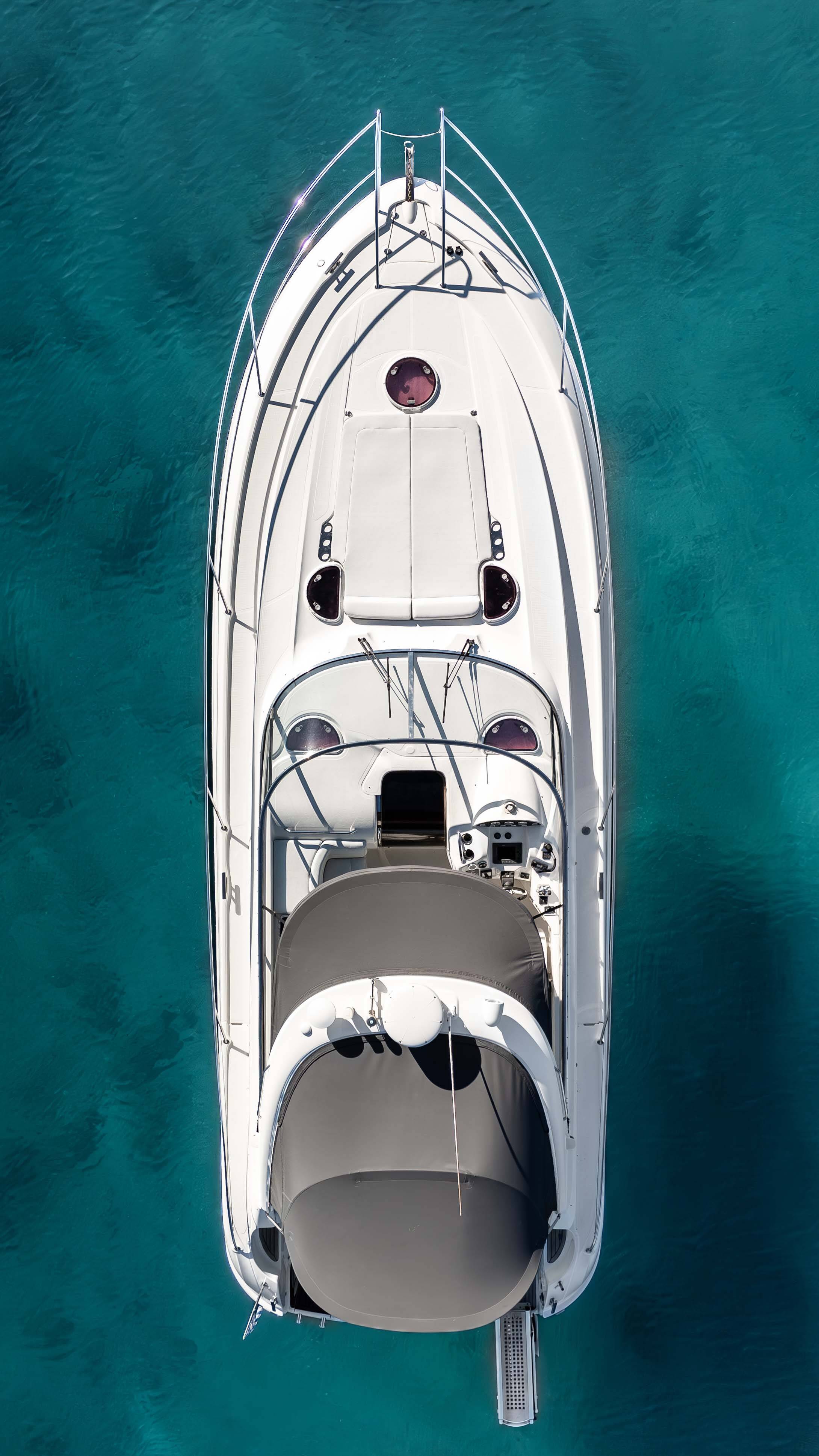 Bavaria 40 AEGEAN BLUE