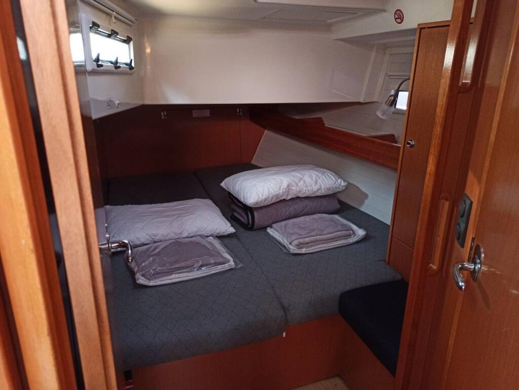 Bavaria 45 Cruiser Saffron