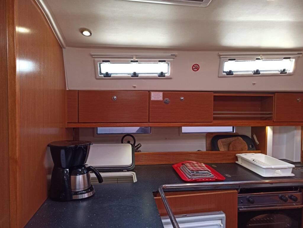 Bavaria 45 Cruiser Saffron