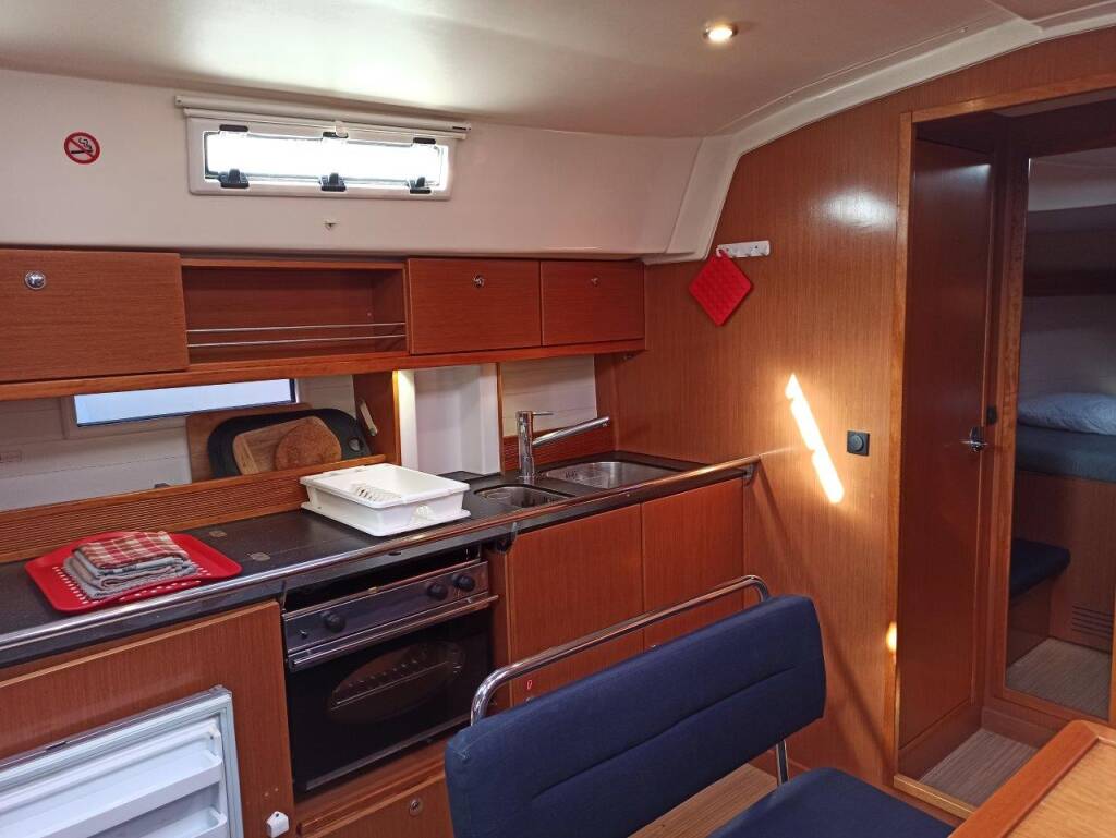 Bavaria 45 Cruiser Saffron