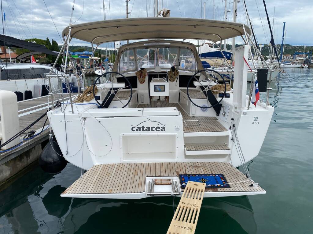 Bavaria 46 C Berry