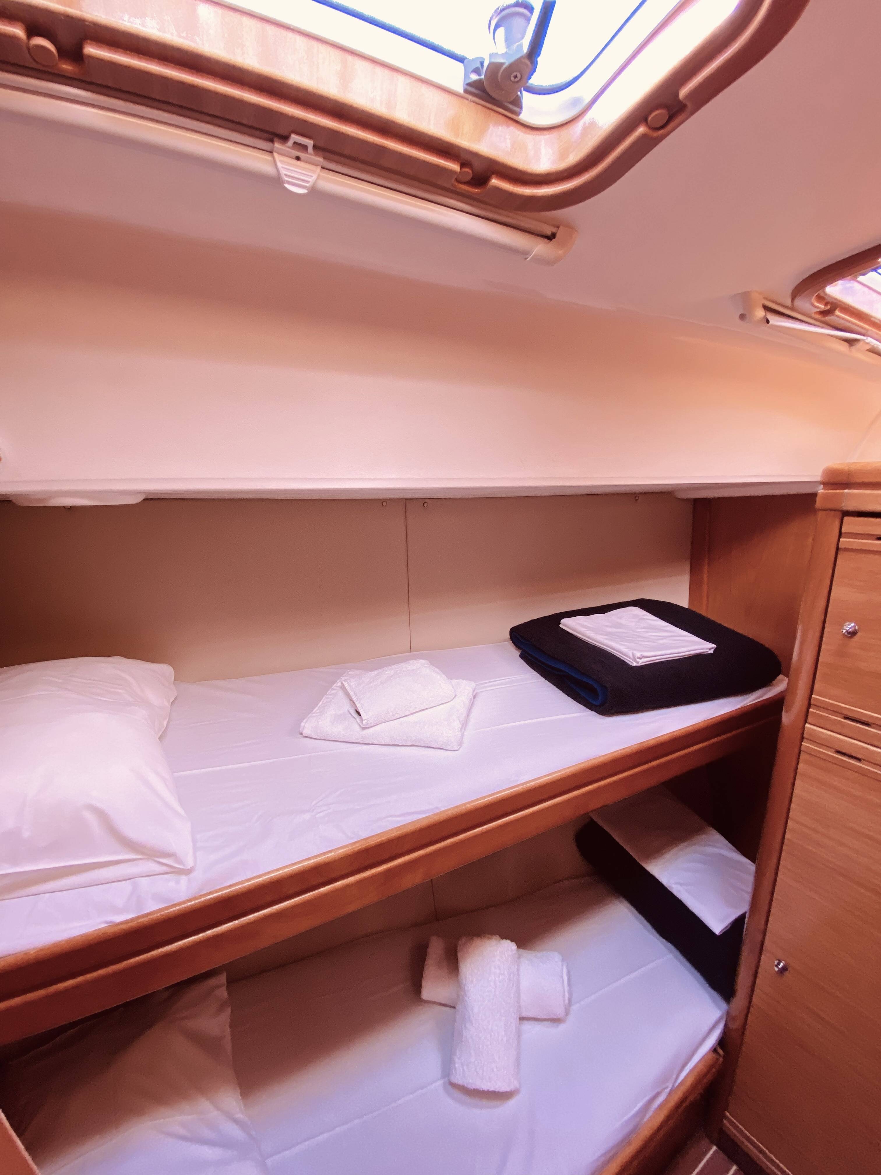 Bavaria 46 Cruiser Enalia (Pax 9)