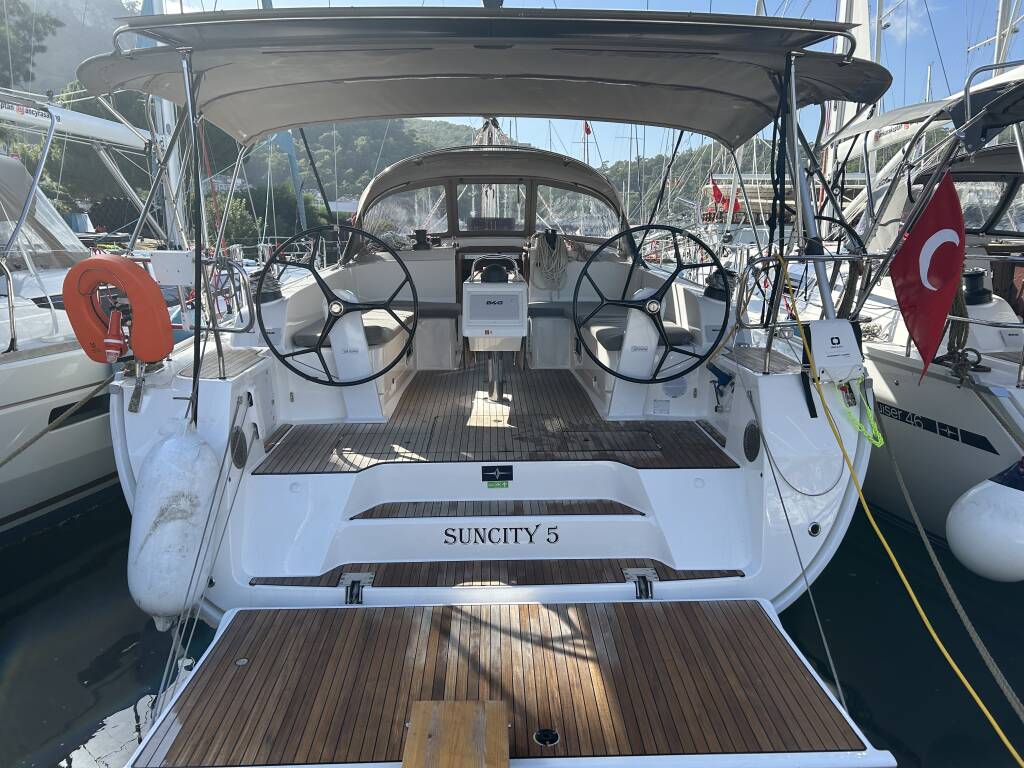 Bavaria 46 Cruiser • Suncity 5