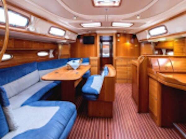 Bavaria 50 Cruiser Bunk cabin 2