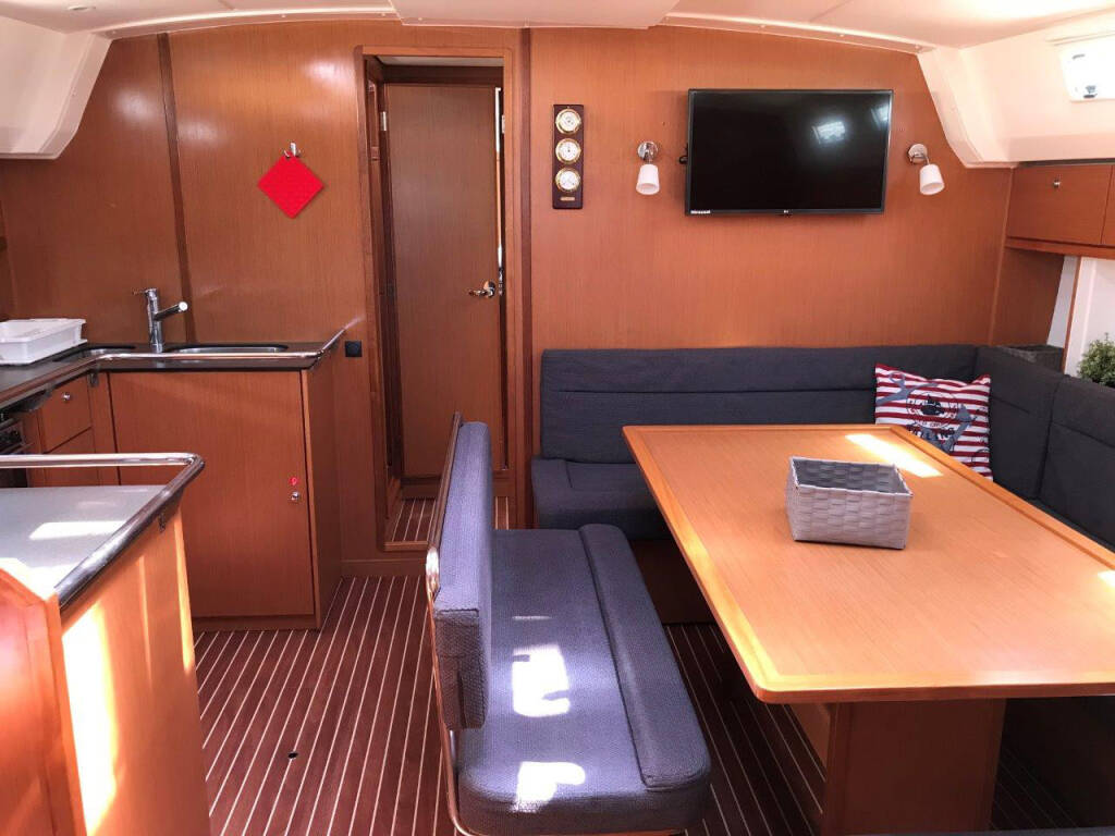 Bavaria 50 Cruiser Juniper