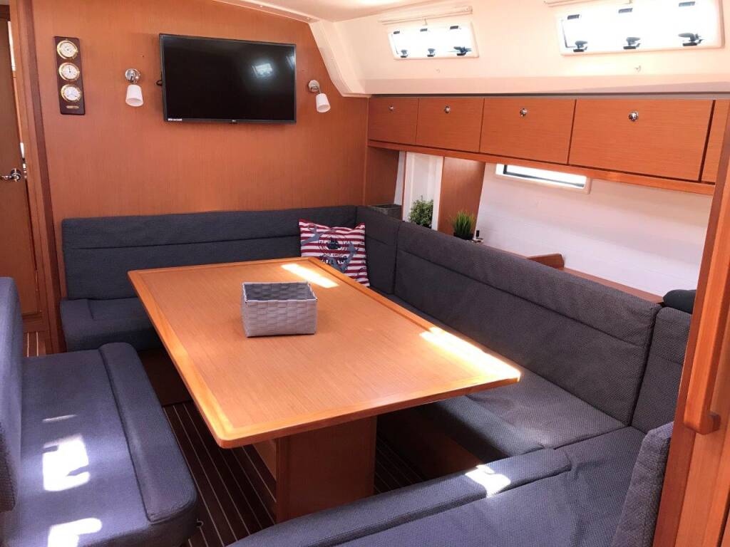 Bavaria 50 Cruiser Juniper