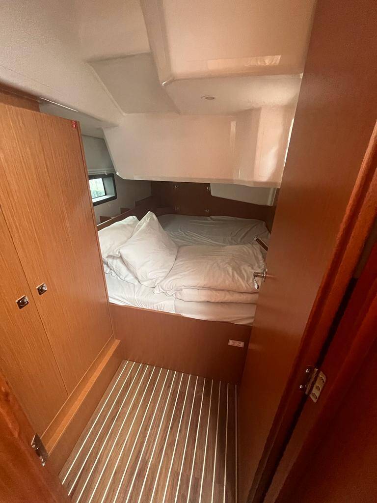 Bavaria C 38 