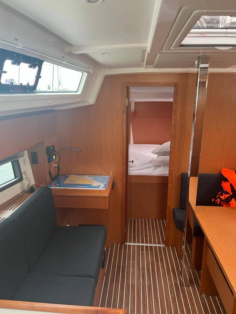 Bavaria C 38 