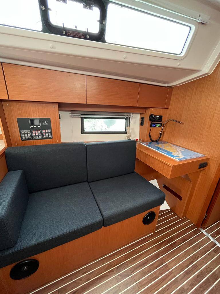 Bavaria C 38 