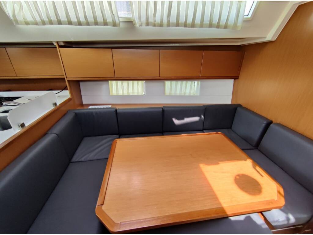 Bavaria C 45 Cruiser-5 cabin BavariaC45_1