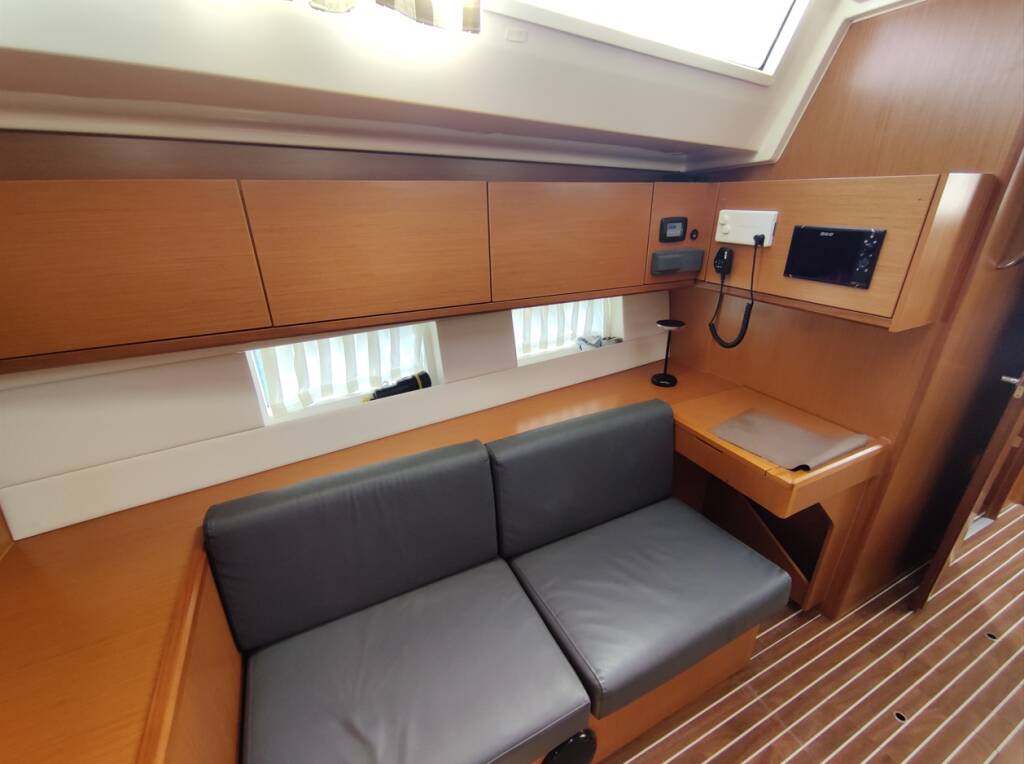 Bavaria C 45 Cruiser-5 cabin BavariaC45_1