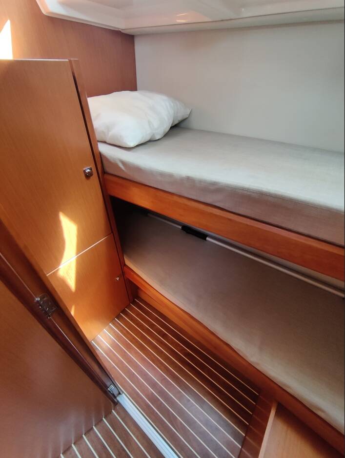 Bavaria C 45 Cruiser-5 cabin BavariaC45_1