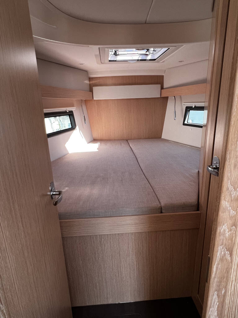 Bavaria C38  Kirke