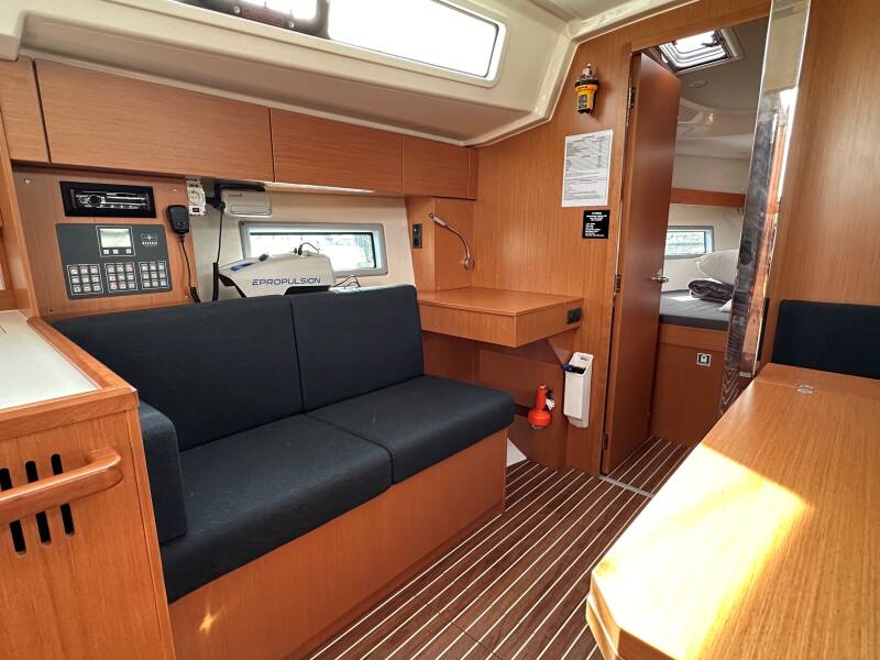 Bavaria C38 