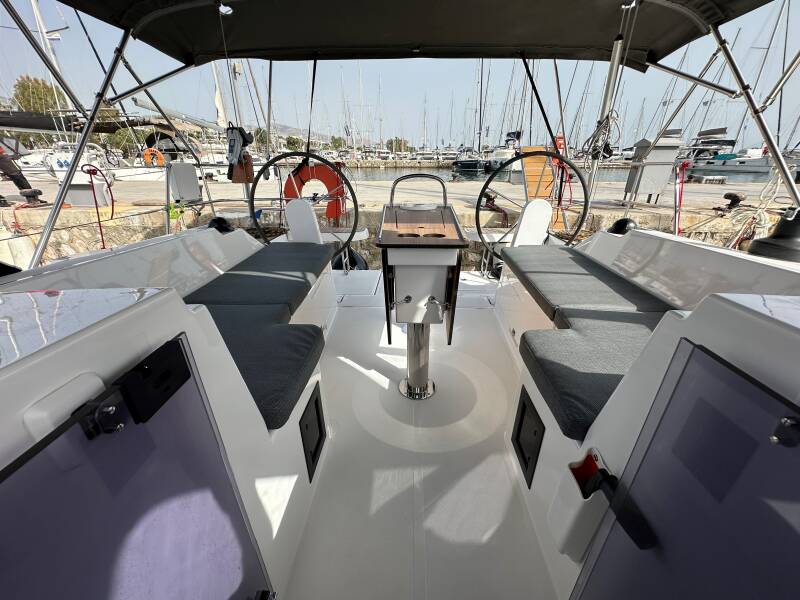 Bavaria C38 