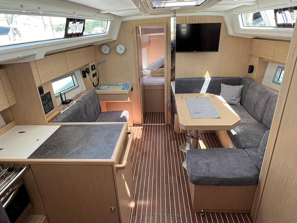 Bavaria C38 Moya