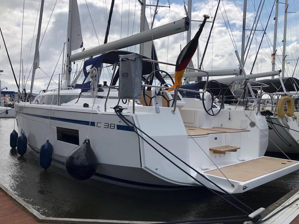 Bavaria C38 Vaya
