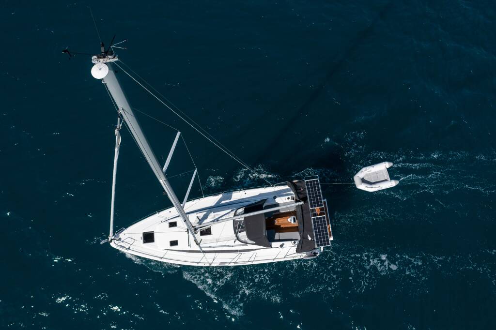 Bavaria C38 MARTINI