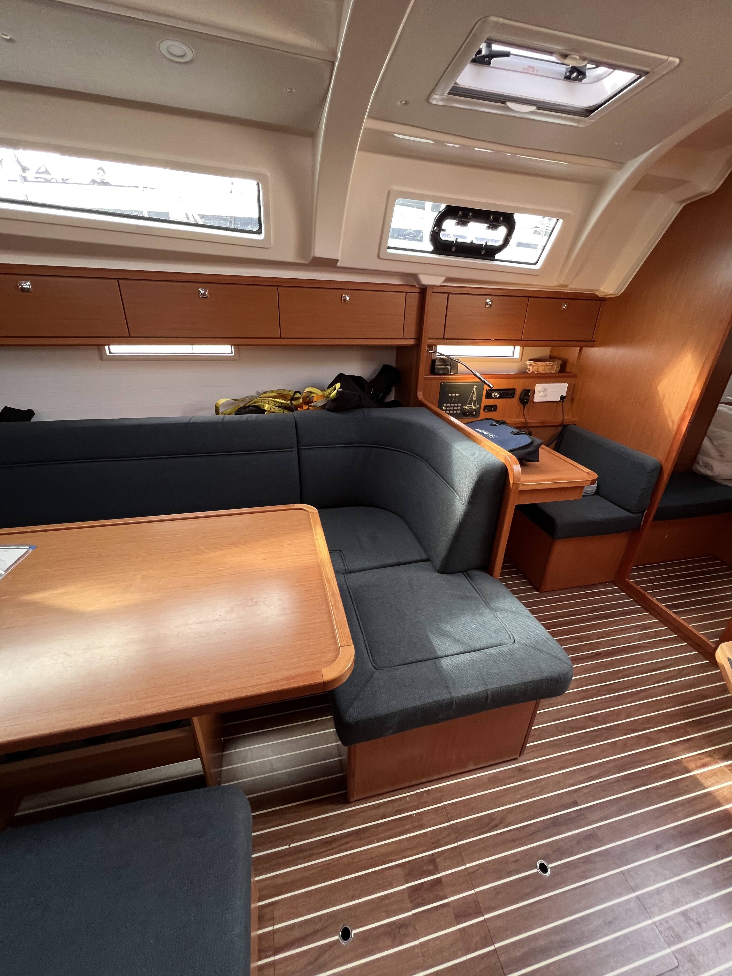 Bavaria C38 Twelve