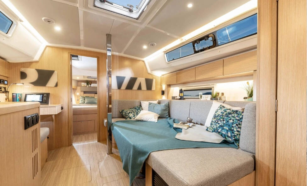 Bavaria C38 Ithakiss