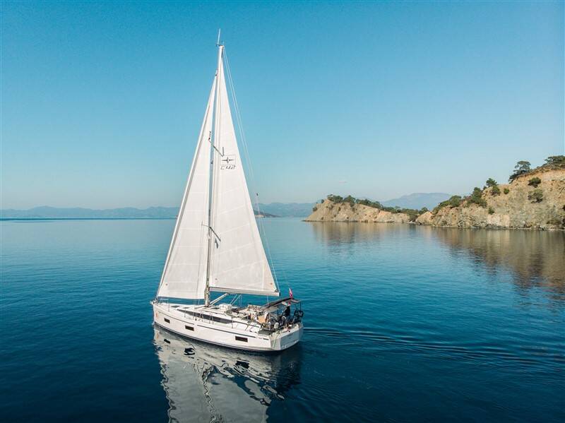 Bavaria C42 NOMAD