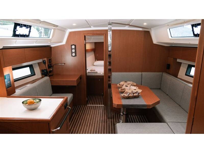 Bavaria C42 NOMAD