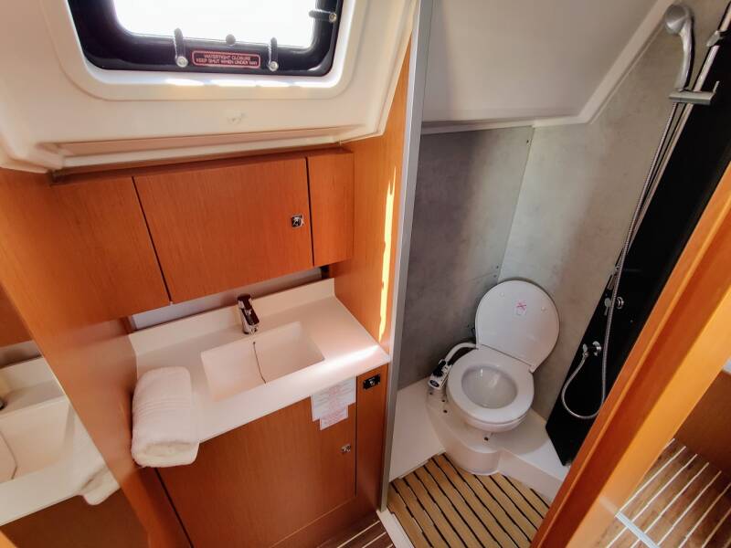 Bavaria C42 Relax