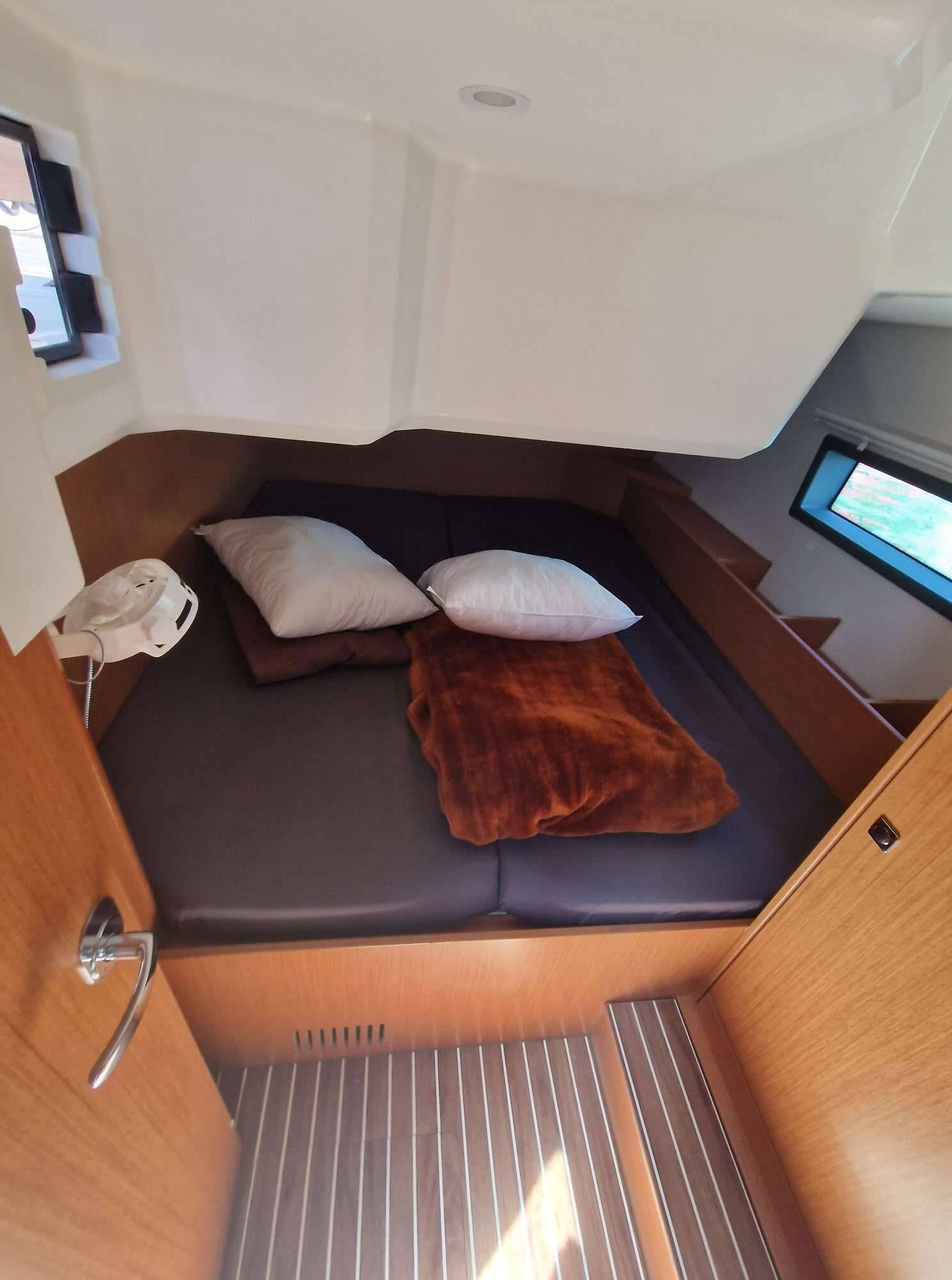 Bavaria C42 Amalia