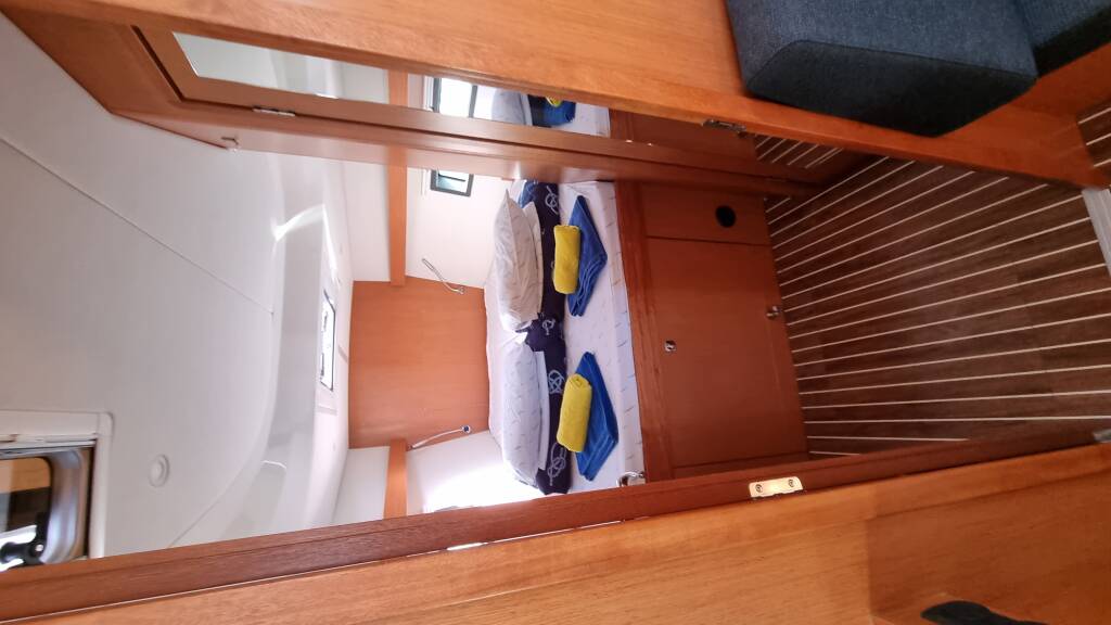 Bavaria C42 Quick Point