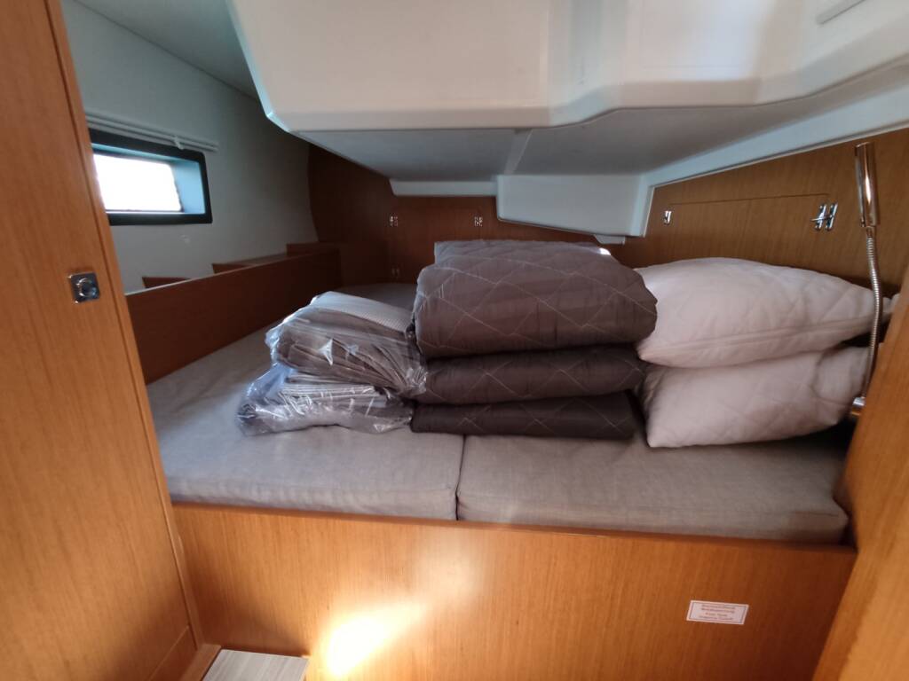 Bavaria C42 Nirvana