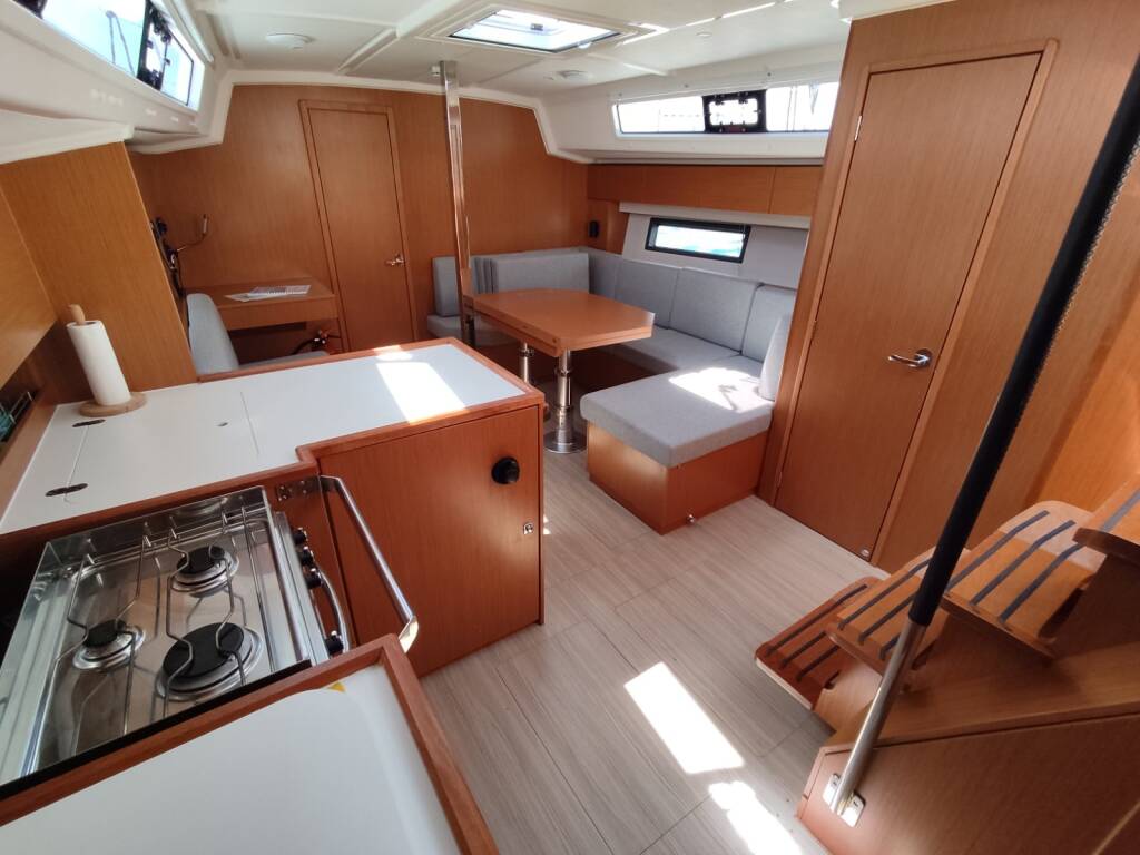 Bavaria C42 Nirvana