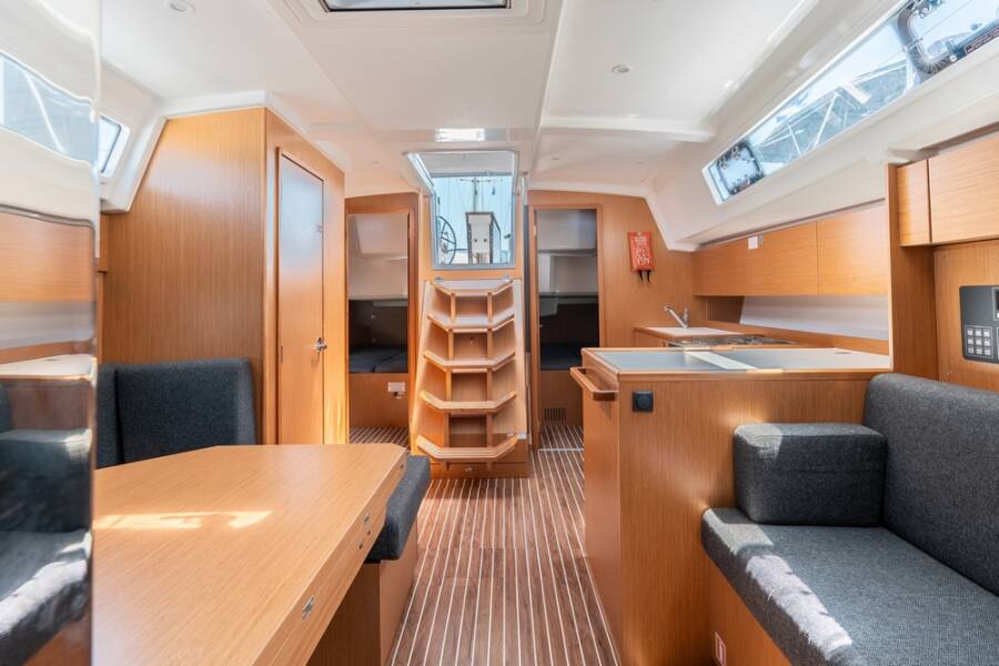 Bavaria C42 Harmonia