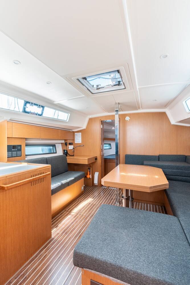 Bavaria C42 Harmonia