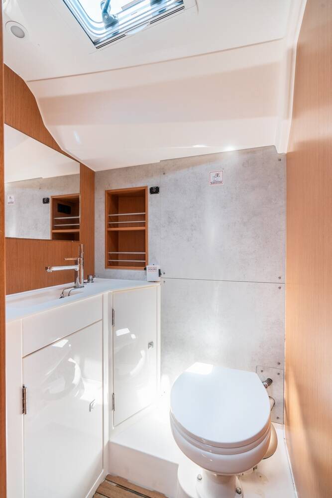 Bavaria C42 Harmonia