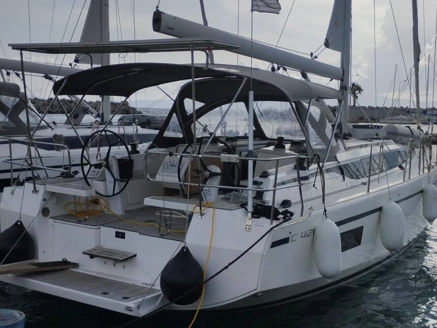 Bavaria C42 • ERMIS