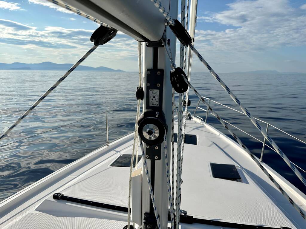Bavaria C42 ERMIS